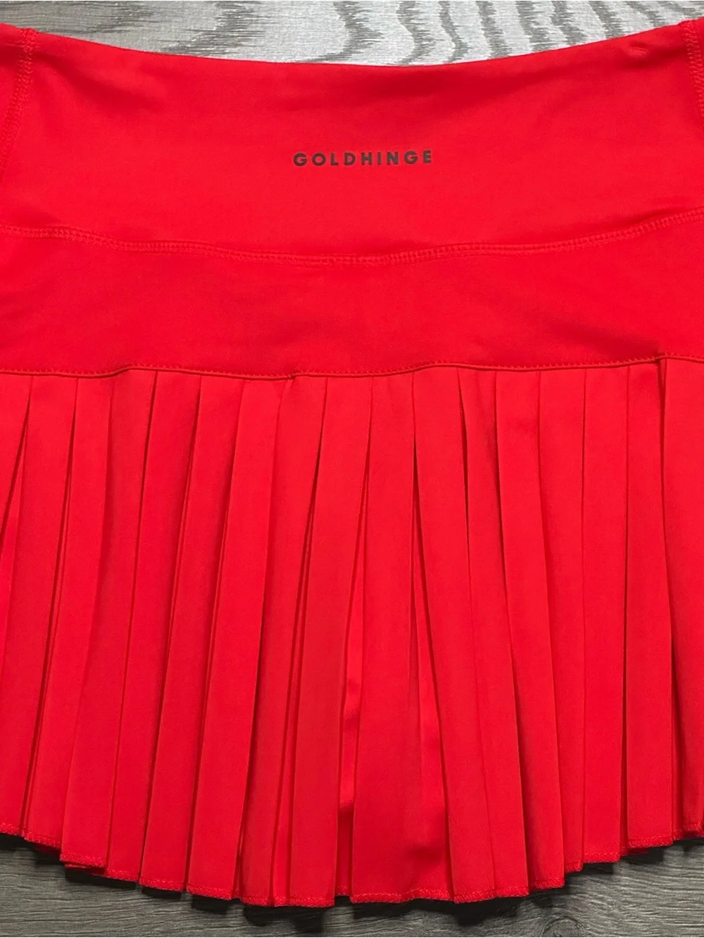 Goldhinge 12” red